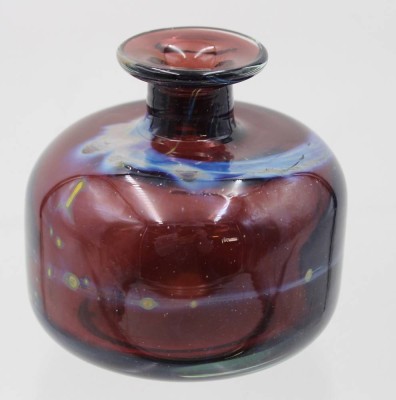 Auktion 361<br>Kunstglas-Vase, wohl Mdina, ca. H-11cm [1]