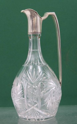 Auktion 361<br>henkelkaraffe, 800er Silbermontur, Griff mit Gravur 