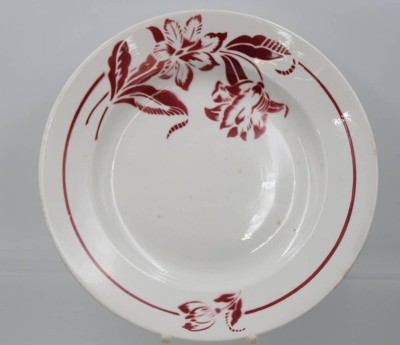Auktion 361<br>gr. Teller, Saargmünd, Denise, rotes florales Dekor, ca. D-31,5cm [1]