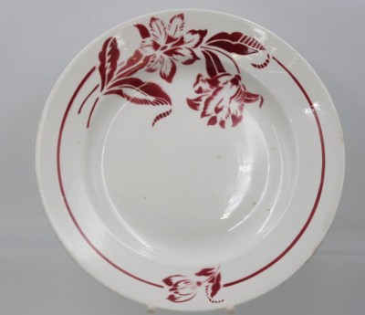 Auktion 361<br>gr. Teller, Saargmünd, Denise, rotes florales Dekor, ca. D-31,5cm [1]