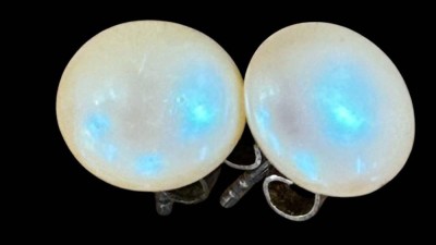 Auktion 361<br>Paar Silber? Ohrstecker mit Halbperlen, 1,8 gr [1]
