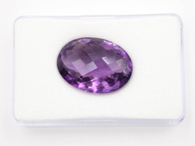Auktion 361<br>Amethyst, ca. 31,9ct, Checker Board Cut, 1x an Seite beschädigt [1]