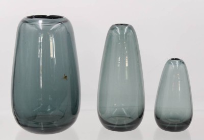 Auktion 361<br>3x div. Kunstglas-Vasen, wohl WMF, Entw. Wagenfeld, größte leider mit Bestossung, ca. H-20 bis 13cm [1]