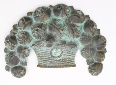 Auktion 361<br>Blumenkorb, Bronze, älter, 1x beschädigt, H-18cm B-24cm [1]