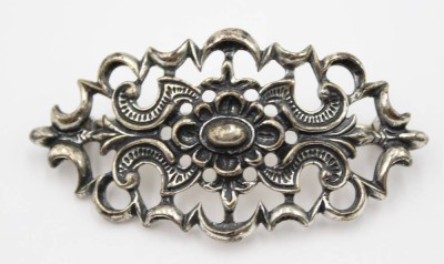 Auktion 361<br>835er Silber-Brosche, ca. 2,5 x 4,7cm, 9,5gr. [1]