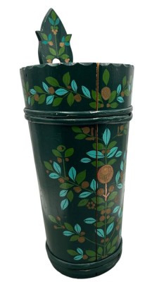 Auktion 361<br>Butterfass als Schirmständer, H-58 cm, handbemalt [1]