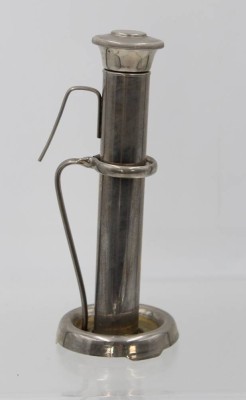 Auktion 361<br>alter Bierwärmer in Halter, H-16cm [1]
