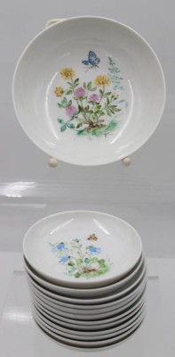 Auktion 361<br>Konfektset, Arzberg, Handmalerei, Schale mit 12 kl, Schälchen, ca. H-4cm D-16cm [1]