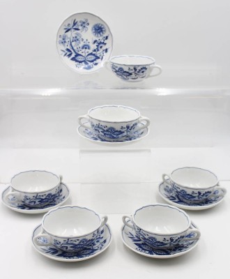 Auktion 361<br>6x Suppentassen, Hutschenreuther, Zwiebelmuster, ca. H-5,3cm [1]