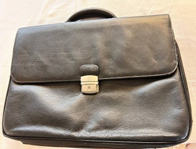 Auktion 361<br>Nappa-Leder Aktentasche, guter Zustand, 42x39 cm [1]