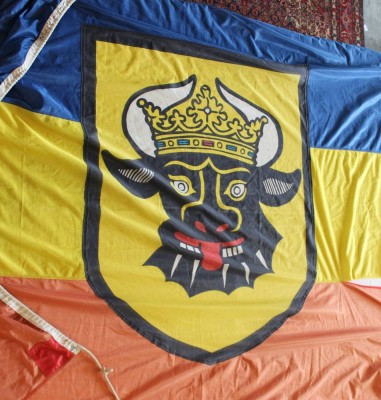 Auktion 361<br>15x div. Flaggen, unterschiedliche Größen, Größte ca. 215 x 165cm [1]