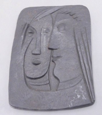 Auktion 361<br>Buderus Künstlerplatte,  beschriftet Thomae 1970, sign. K.Schwippert, 22x15 cm [1]
