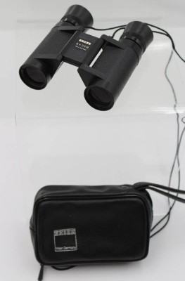 Auktion 361<br>Fernglas, Zeiss, 8 x 20B, in Tasche, Optik klar [1]
