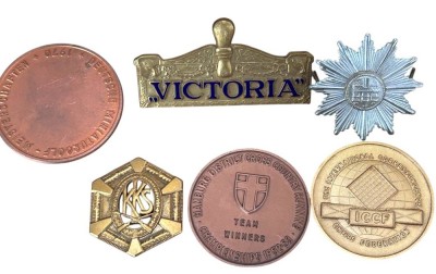 Auktion 361<br>6x div. Plaketten, Schach, Minigolf etc, 1x Allierte, hpts. Hamburg, Polizeistern HH [1]