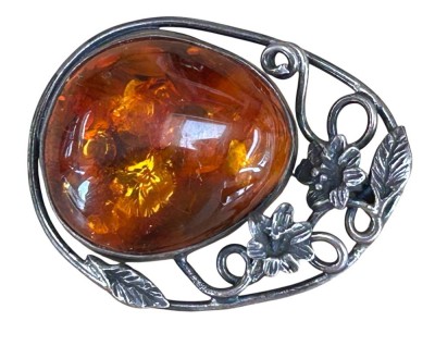 Auktion 361<br>Silber-925- Brosche mit Bernstein, ca. 4,5x3 cm, 13,6 gr [1]