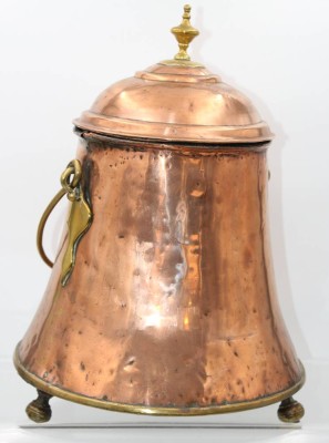 Auktion 361<br>Ein Doofpot aus Kupfer / Messing um 1900 , Niederlande . [1]