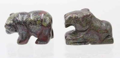 Auktion 361<br>2 kleine Figuren aus Tigerauge ,  [1]
