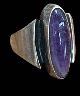 Auktion 361<br>Silberring-835- mit Charoit aus Ostsibirien, RG 52, 8 gr [1]