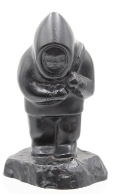 Auktion 361<br>Eine Inuit - Robbenfänger Figur aus Speckstein ,  [1]