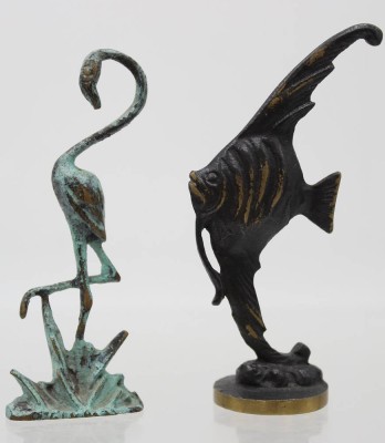 Auktion 361<br>2 Bronze Figuren - 1x Flamingo , 1x Fisch wohl Petschaften . [1]