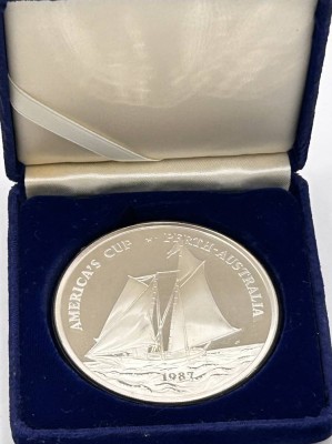 25 Dollar Silber-Münze, Samoa 1987, 5 Unzen Feinsilber-999-, stempelglanz, in Kasten, ca. 158 gr. [1]