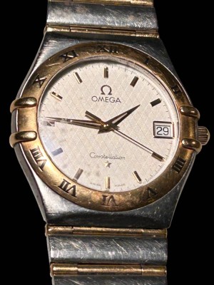 Auktion <br>Quartz Armbanduhr 