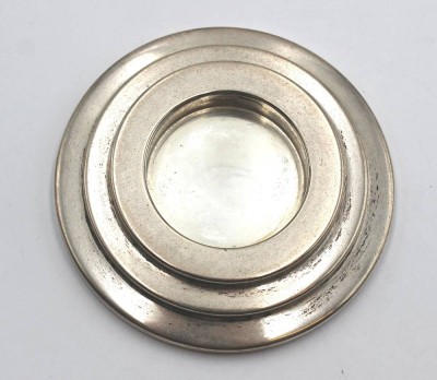 Auktion <br>flacher getreppter Silber-Leuchter, Dänemark 1940, gefüllt, ca. 131gr., H-2cm D-9,5cm [1]