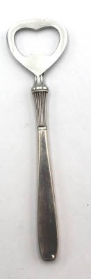 Auktion <br>Flaschenöffner, Silbergriff, Dänemark , Sorensen, Namensgravur und datiert 1967, L-14,5cm [1]