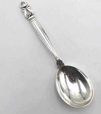 Auktion 363<br>Sahnelöffel, Georg Jensen, Acorn, Silber, ca. 51,6gr., L-16,5cm [1]
