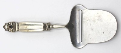 Auktion 363<br>Käsehobel, Georg Jensen, Acorn, Silbergriff, L-21cm [1]
