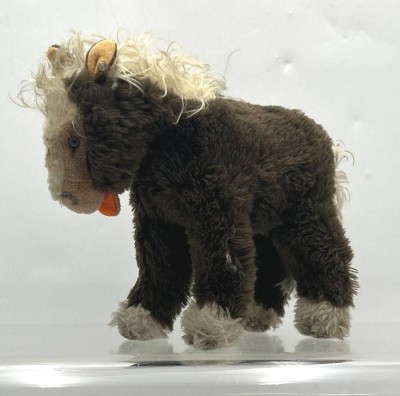 Auktion 362<br>Steiff Pony, nur Knopf, H-19 cm, L-ca. 28 cm, 50/60-er J. [1]