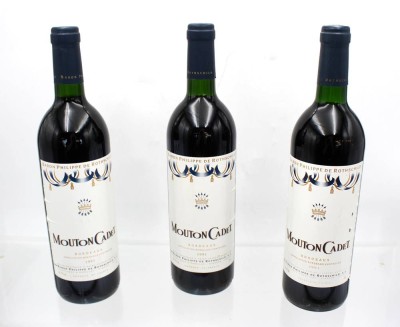 Auktion <br>3 Flaschen Baron Philippe de Rothschild Mouton Cadet 1991, Bordeaux [1]