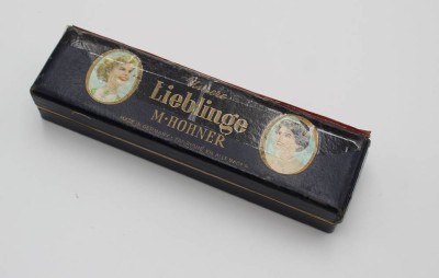 Auktion <br>Mundharmonika, Hohner, unsere Lieblinge, orig. Schachtel, Altersspuren, [1]