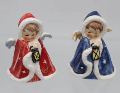 Auktion 362<br>2x Weihnachtsengel mit Laternen, Goebel, bemalt, ca. H-9cm [1]