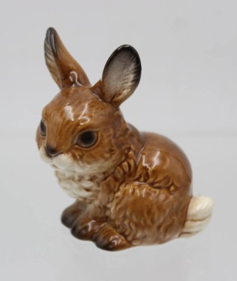 Auktion 362<br>Hasenfigur, Goebel, bemalt in Unterglasurfarben, H-9cm [1]
