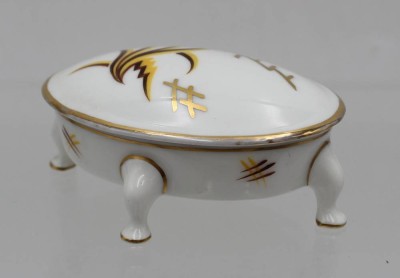 Auktion 362<br>ovale Art-Déco Dose, Hüttensteinach, ca. H-5cm B-10cm [1]