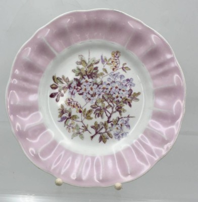 Auktion 362<br>Teller um 1900, KPM Krister, florales Dekor, D-24cm [1]