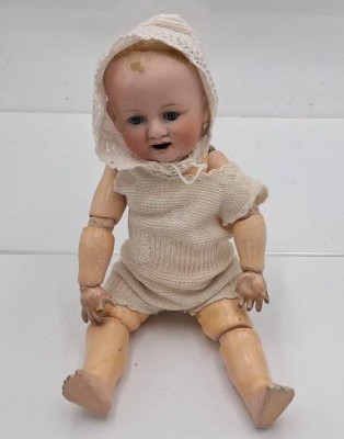 Auktion <br>antike Porzellankopf-Puppe 