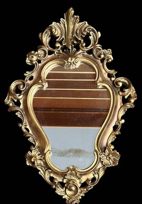 Auktion 362<br>kl. dekorativer Wandspiegel, Rahmen Kunststoff,  48x30 cm [1]