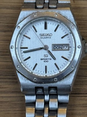 Auktion 362<br>Seiko Quartz DAU Sports 100, orig. Band, NG [1]