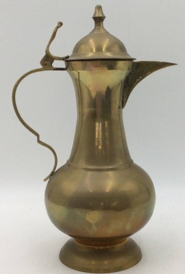Auktion 362<br>Messing Kaffeekanne auf Stand, H-30 cm [1]