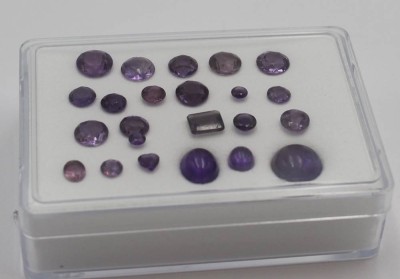 Auktion 362<br>23 div. kl. Amethyste, ca. 35ct [1]