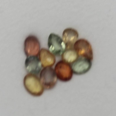 Auktion 362<br>11x div. kl. Saphire, Multicolor, zus. ca. 2,14ct [1]