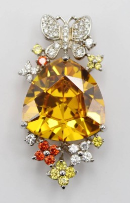 Auktion 362<br>gr. Anhänger, 925er Silber mit Farbsteinbesatz, zus. ca. 24,1gr., L-5cm [1]