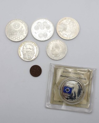 Auktion 362<br>40 D-Mark sowie HSV Sammelmünze und Pfennig von 1948 [1]