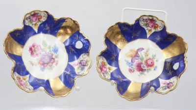 Auktion 362<br>Paar schöne Zierschalen, Tillowitz EPOS,  1x an Handhabe bestossen, je ca. H-4cm D-18,8cm [1]