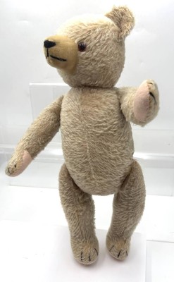 Auktion 362<br>gr. Steiff Teddy, hart gestopft, leicht bespielt, H-58 cm [1]