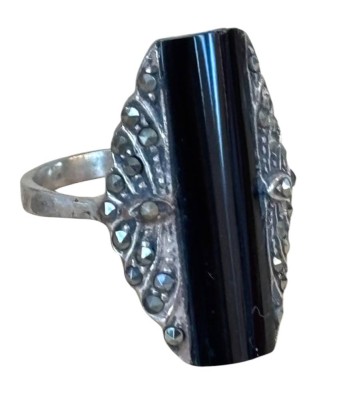 Auktion 362<br>Art Deco Silberring-925-, schwarzer Stein und Markasiten, RG 57, 5,4 gr. [1]