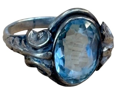 Auktion 362<br>alter Silberrinbg-800- mit blauen Stein, RG 52, 3,7 gr [1]