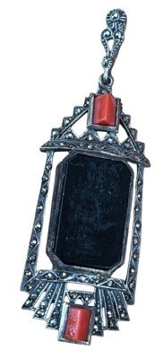Auktion 362<br>Art Deco Anhänger, Silber -925- mit schwarzen Lagenstein und Koralle 